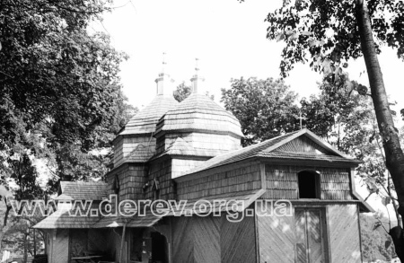 Wooden church. View from north west (Mykola Zharkikh's archive, negatives collection,  588-23. 18.08.1989)